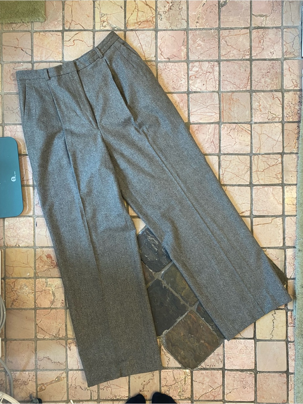 Wool Cashmere Women’s Green Gray Pleated Dress Trousers